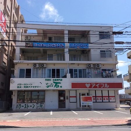 Utopia Mihama Chatan Bagian luar foto