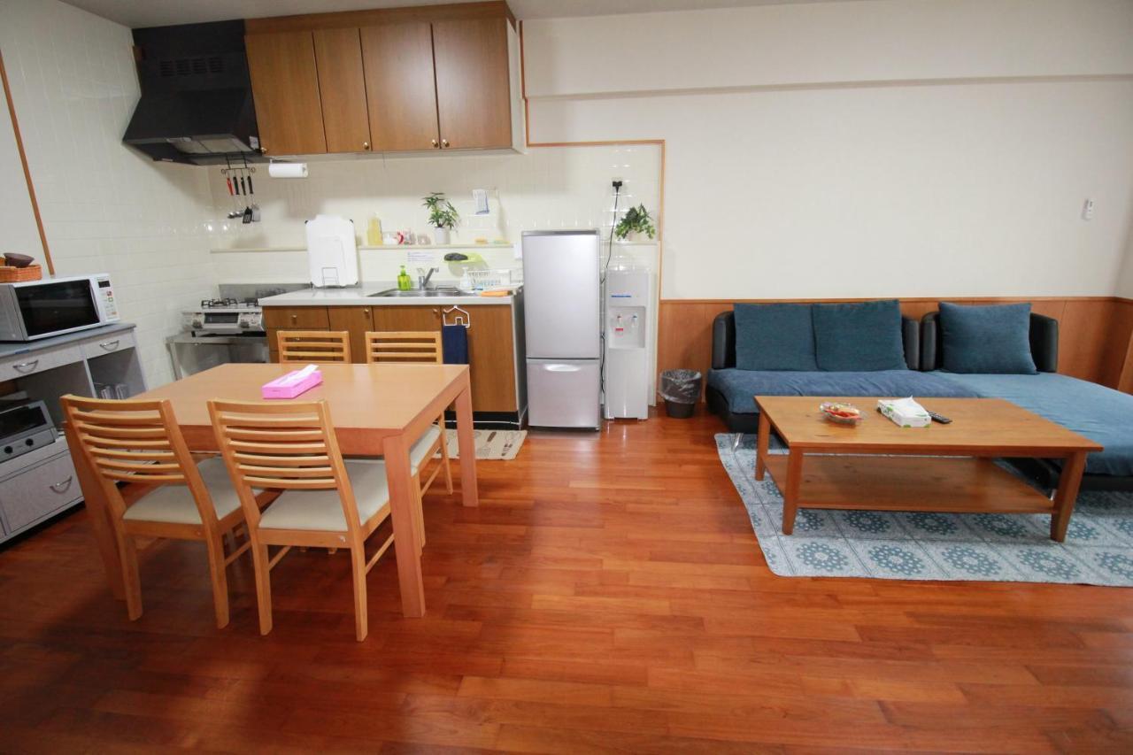 Utopia Mihama Chatan Bagian luar foto