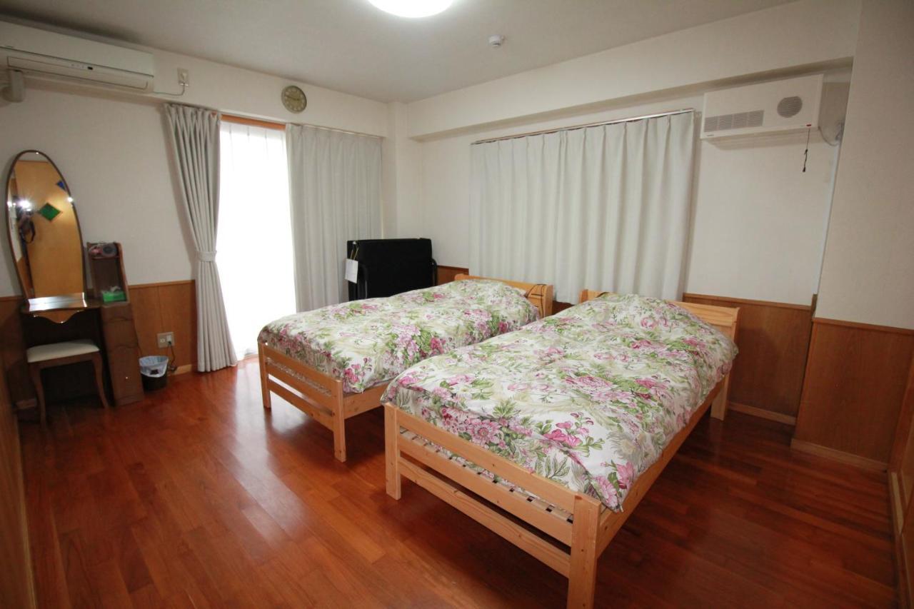 Utopia Mihama Chatan Bagian luar foto